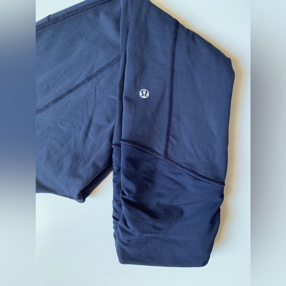 Lululemon Yoga Ruched Crop - Picture 4 of 4